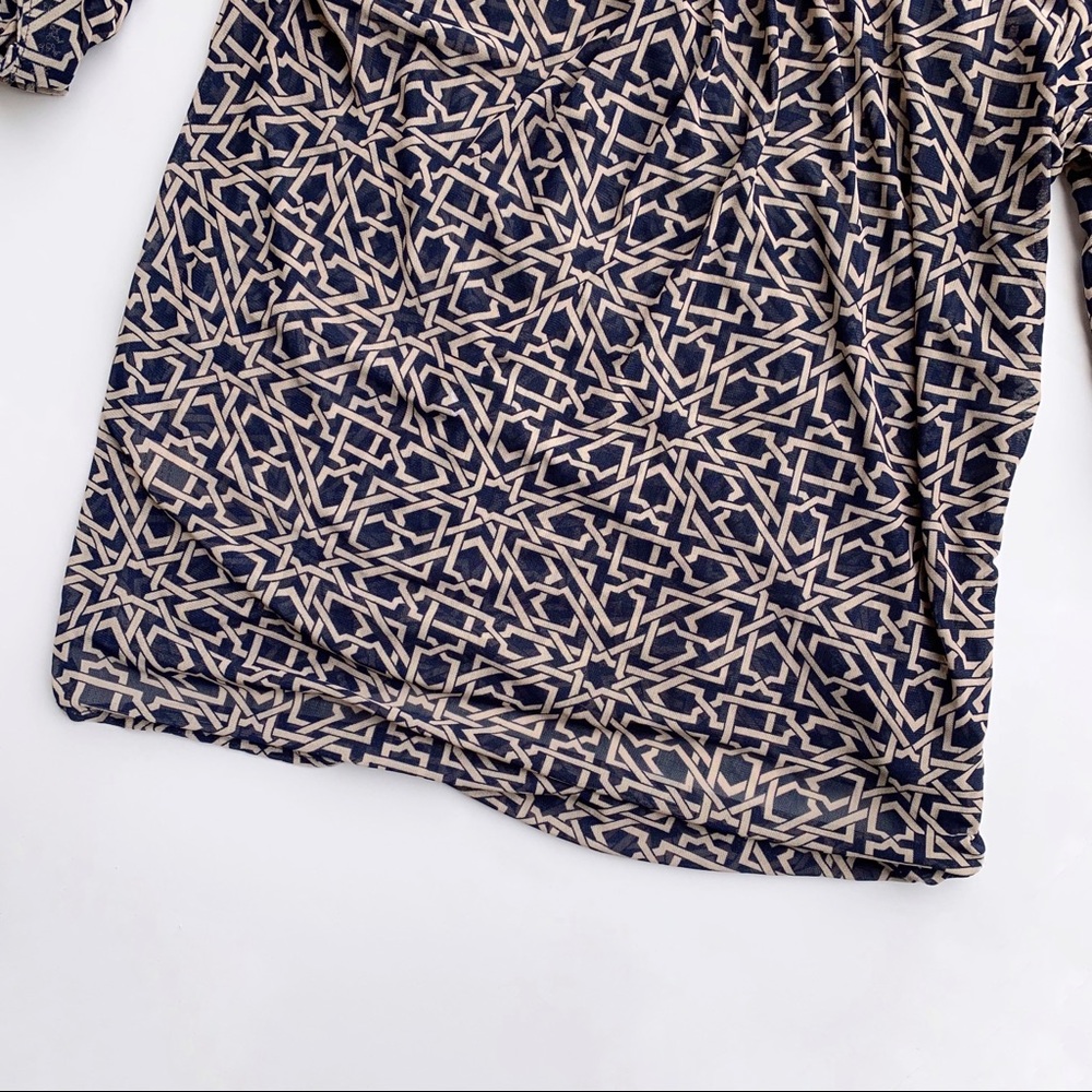 Anthropologie—Bailey & Chloe—Blue & Cream Blouse - Picture 7 of 8